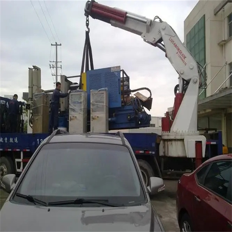 东郊镇吊车救援小汽车怎么吊